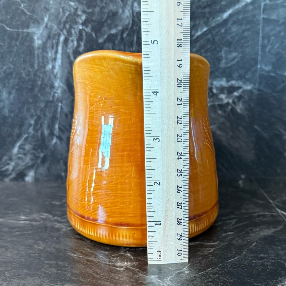 FRANCISCAN Wheat Pitcher - Picture 5 of 13
